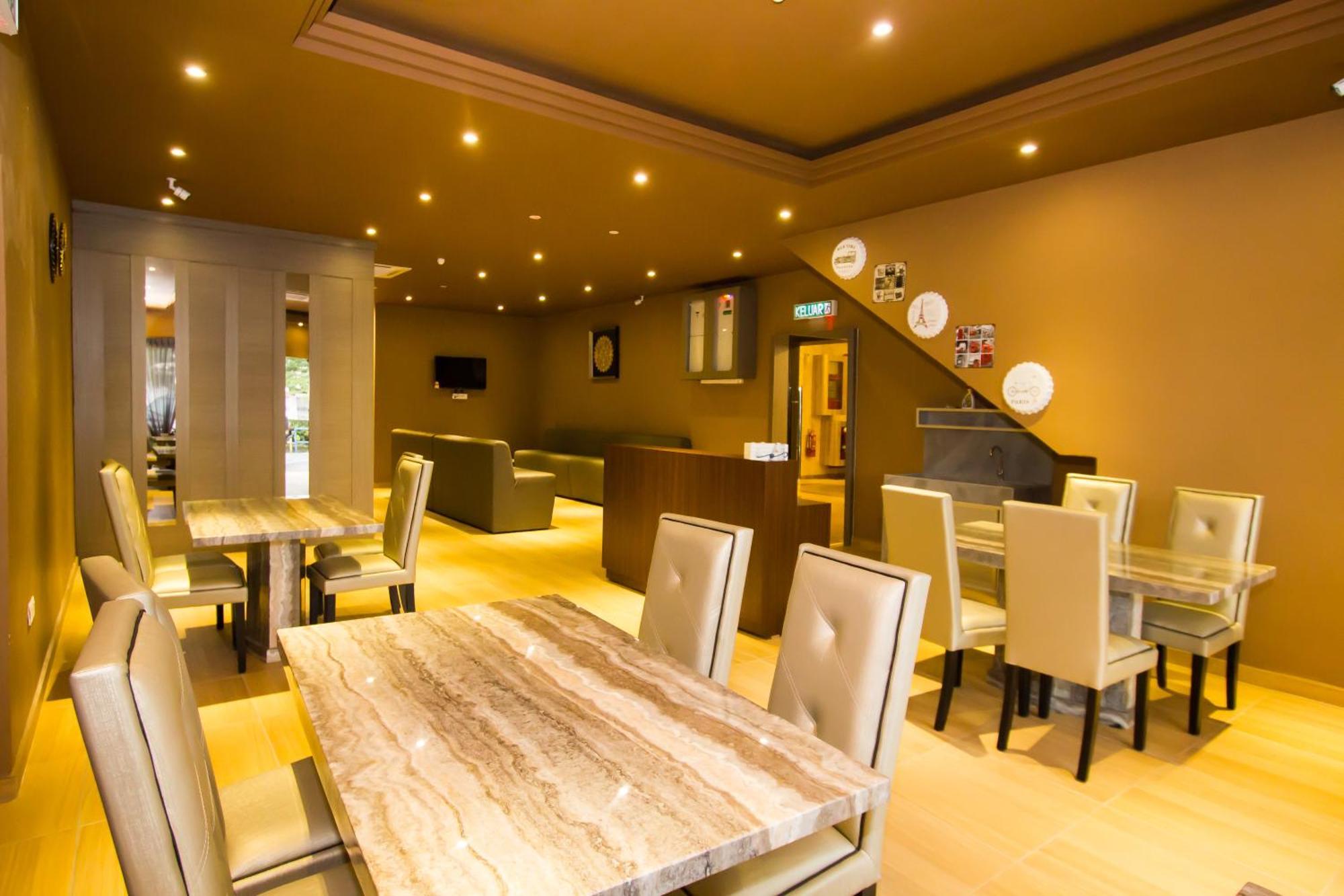 888 Boutique Hotel Batu Pahat Ngoại thất bức ảnh