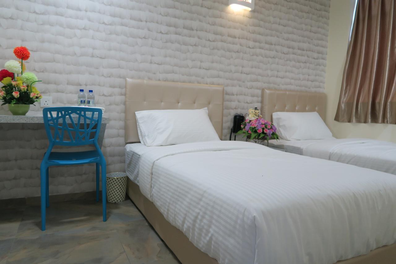 888 Boutique Hotel Batu Pahat Ngoại thất bức ảnh